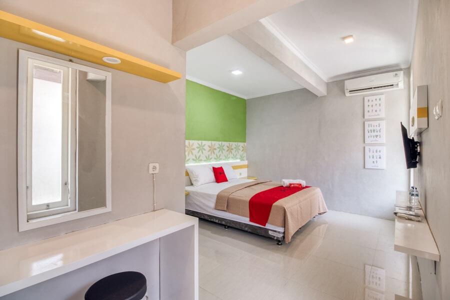 Reddoorz Near Malioboro Tugu Station Jogja Hotel Jogjacarta Exterior foto