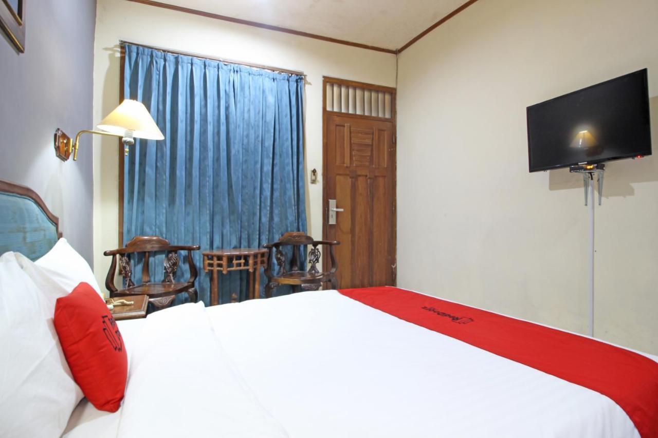 Reddoorz Near Malioboro Tugu Station Jogja Hotel Jogjacarta Exterior foto