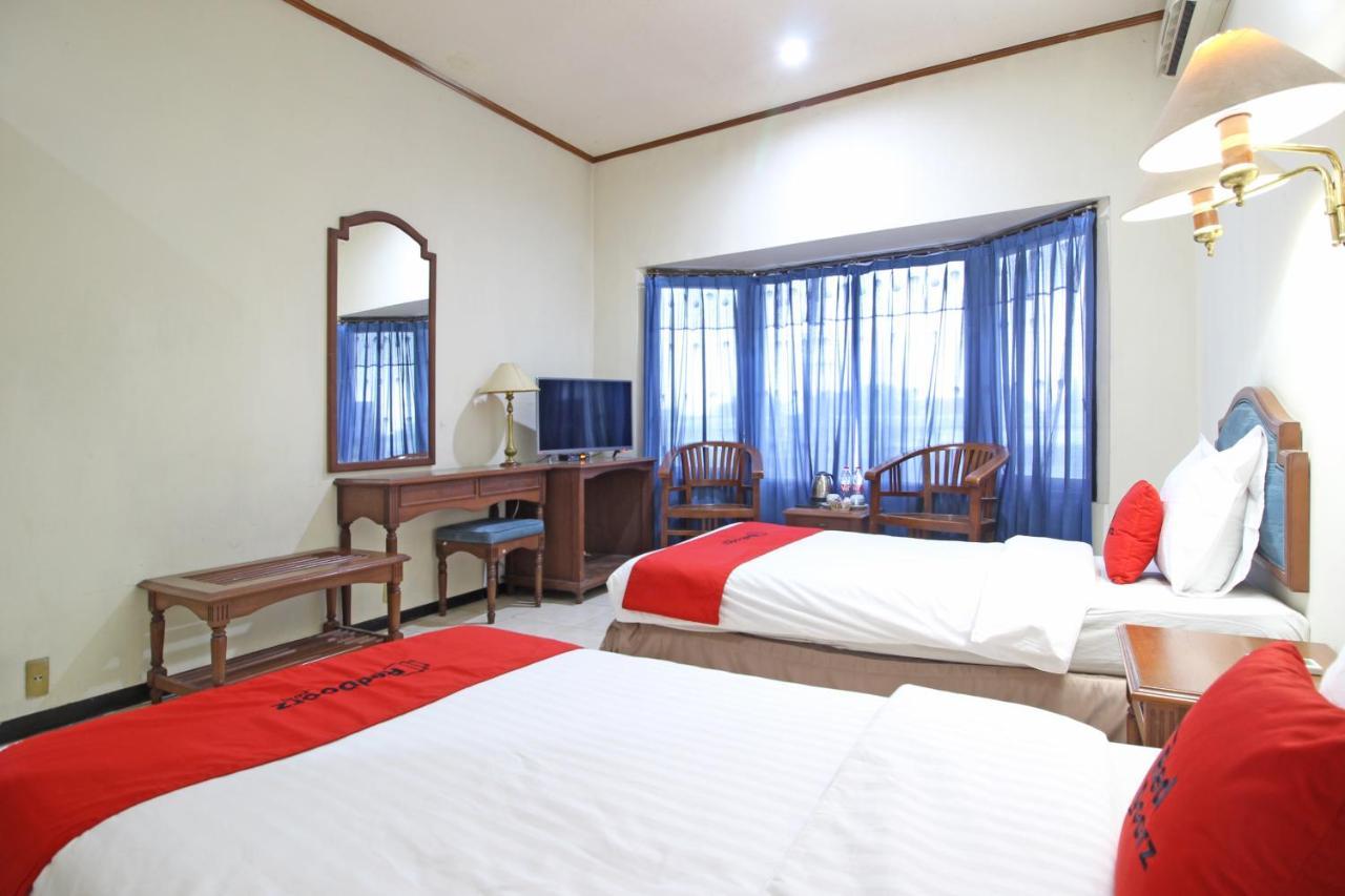Reddoorz Near Malioboro Tugu Station Jogja Hotel Jogjacarta Exterior foto