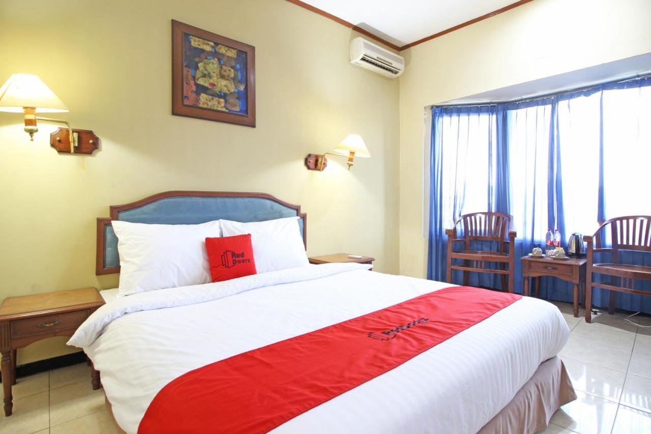 Reddoorz Near Malioboro Tugu Station Jogja Hotel Jogjacarta Exterior foto