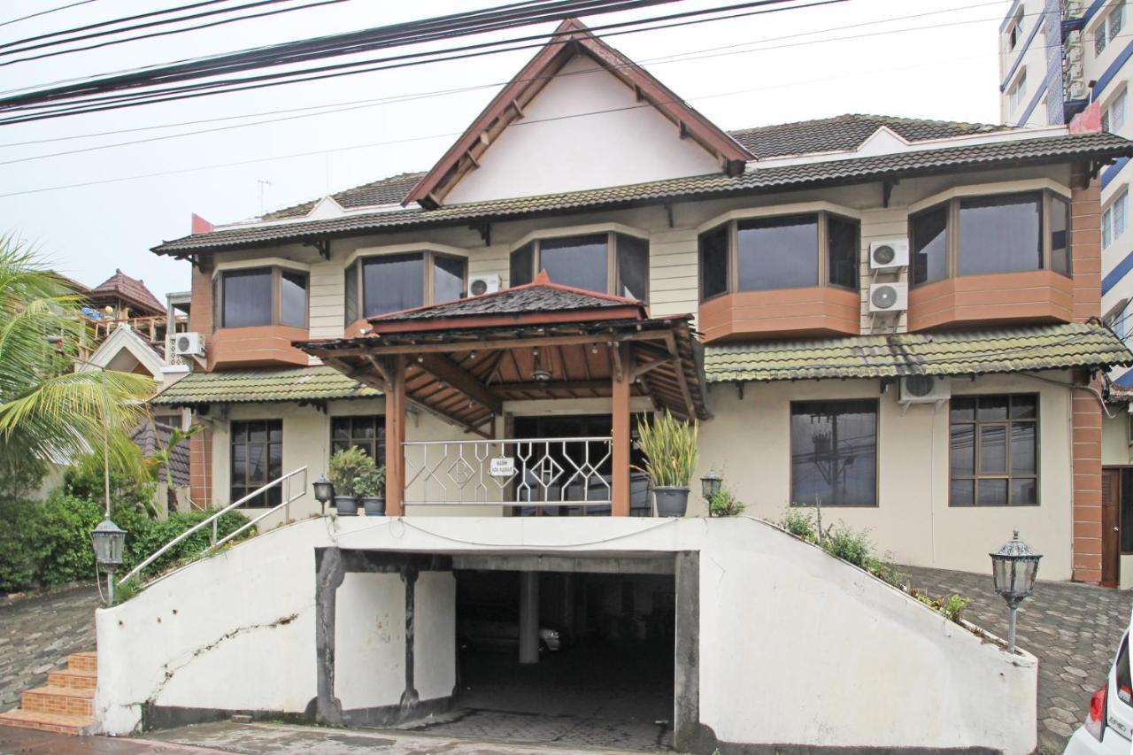 Reddoorz Near Malioboro Tugu Station Jogja Hotel Jogjacarta Exterior foto