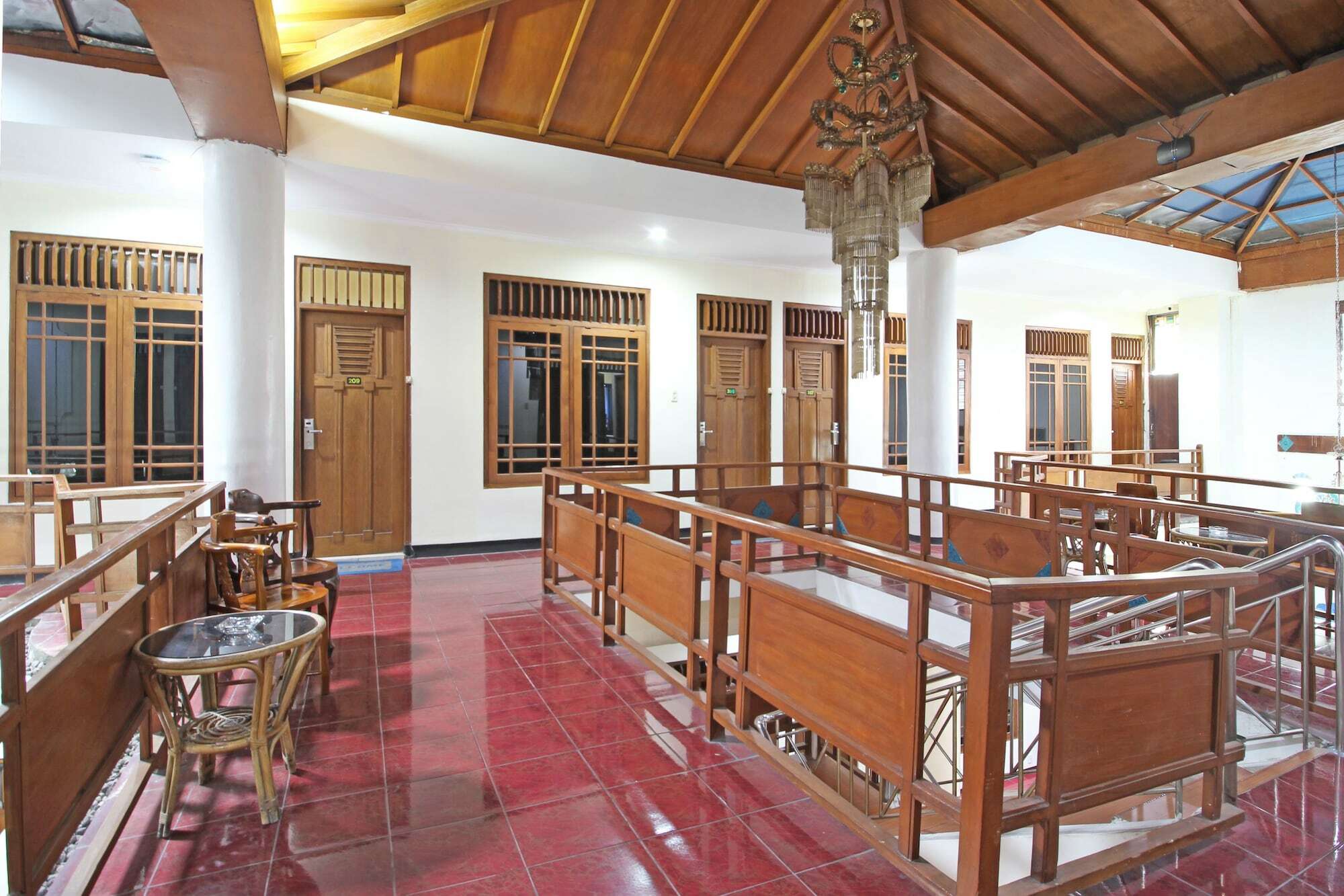 Reddoorz Near Malioboro Tugu Station Jogja Hotel Jogjacarta Exterior foto